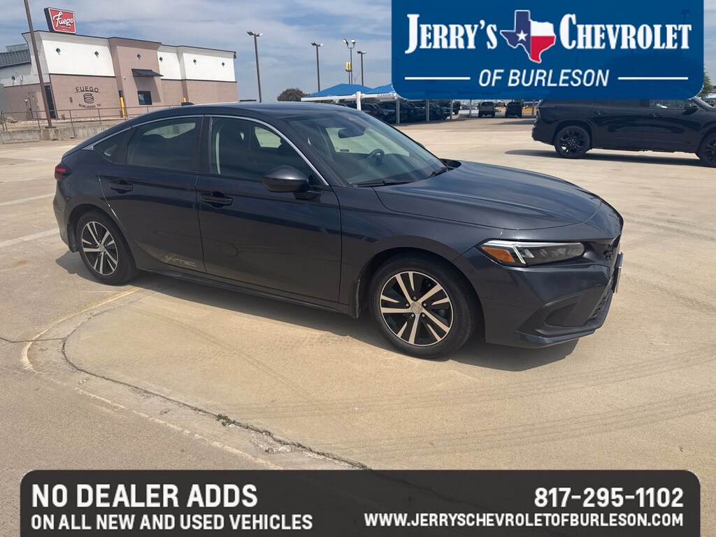 Used 2022 Honda Civic LX Hatchback
