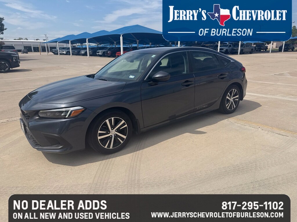 Used 2022 Honda Civic LX Hatchback