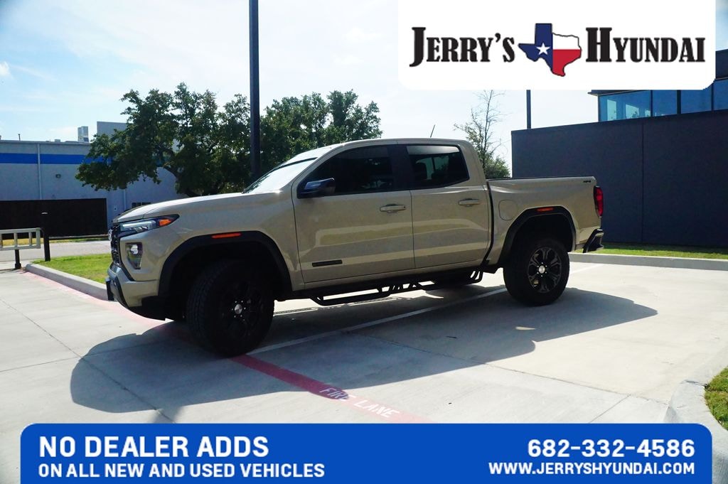 Used 2024 GMC Canyon Elevation Truck