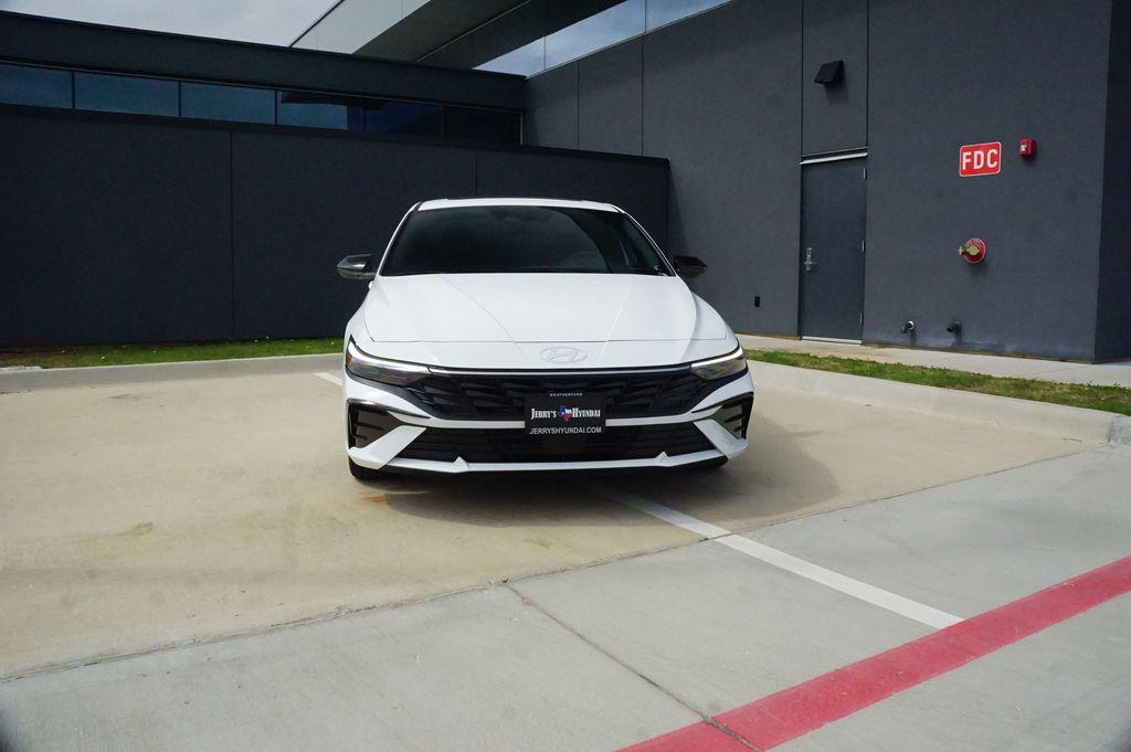 New 2026 Hyundai Elantra SEL Sport Sedan