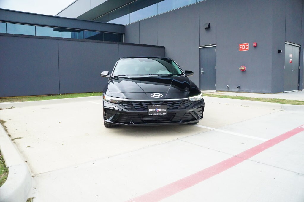 New 2026 Hyundai Elantra SEL Sport Sedan