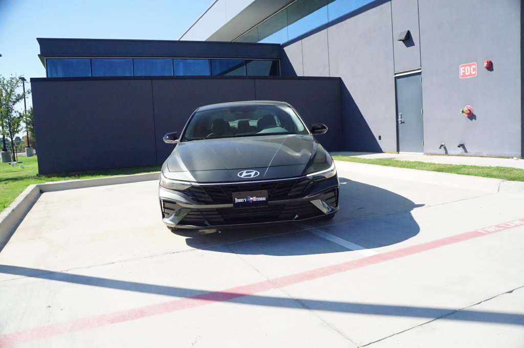 Used 2026 Hyundai Elantra SEL Sport Sedan
