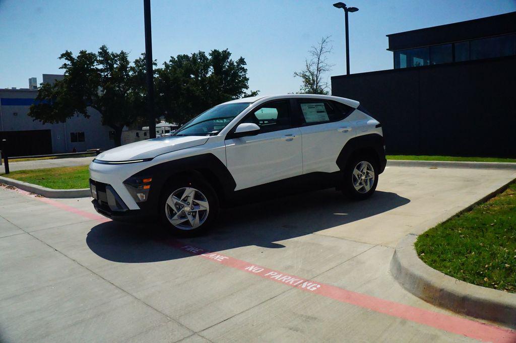 New 2027 Hyundai Kona SE FWD SUV