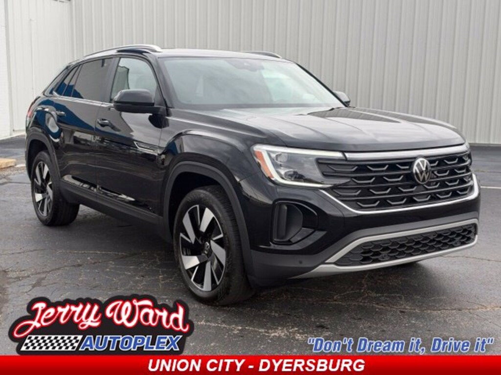 Used 2026 Volkswagen Atlas Cross Sport 2.0T SE w/Technology SUV