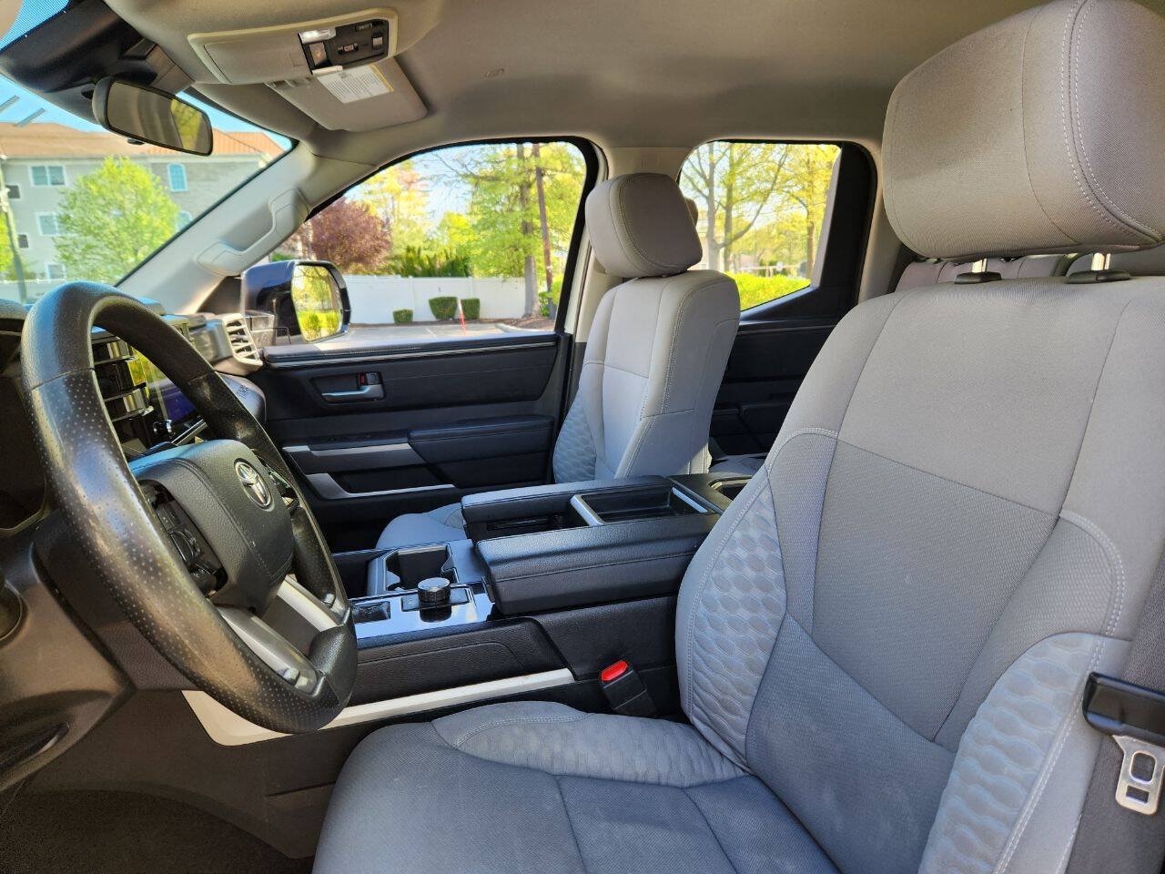 2022 Toyota Tundra SR5 - Photo 8