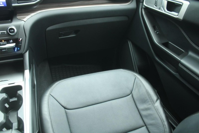 2020 Ford Explorer Limited - Photo 12