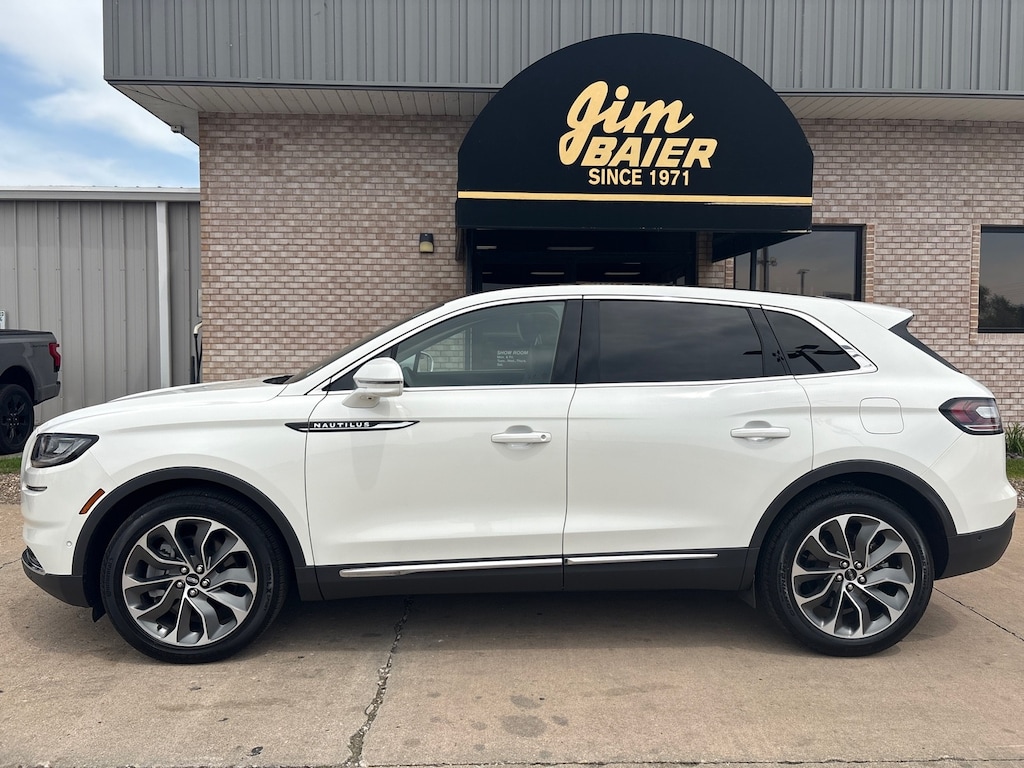 Used 2022 Lincoln Nautilus Reserve