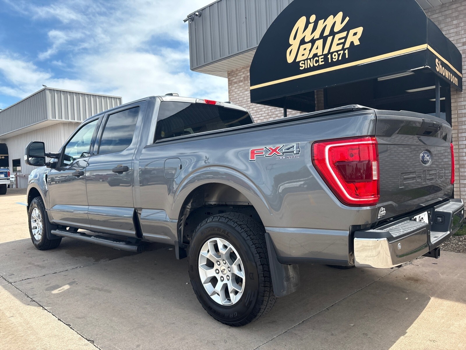 2022 Ford F-150 XLT - Photo 11