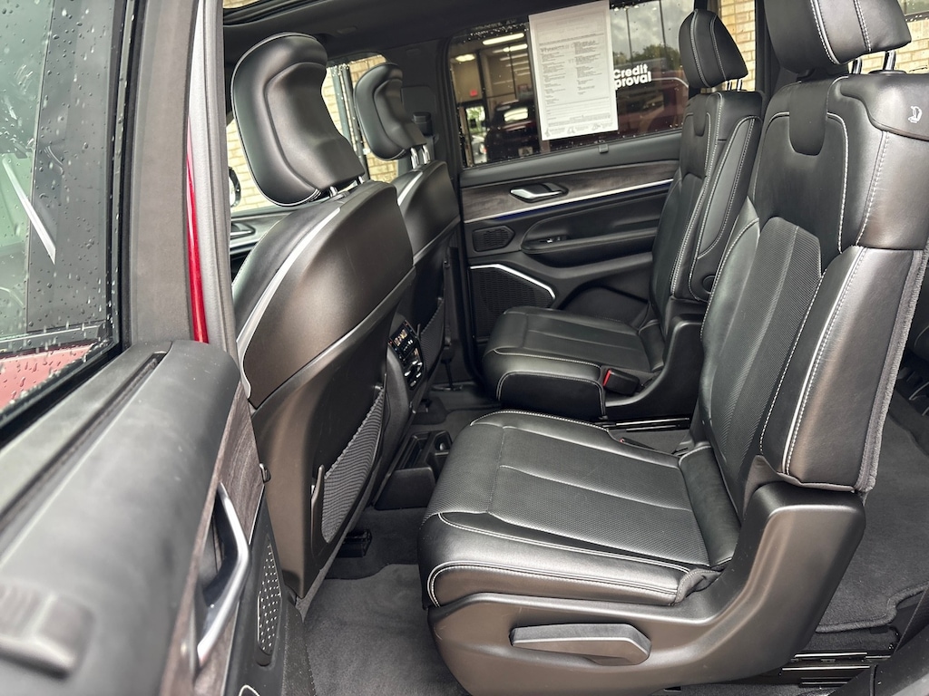 Used 2023 Jeep Grand Cherokee L Overland