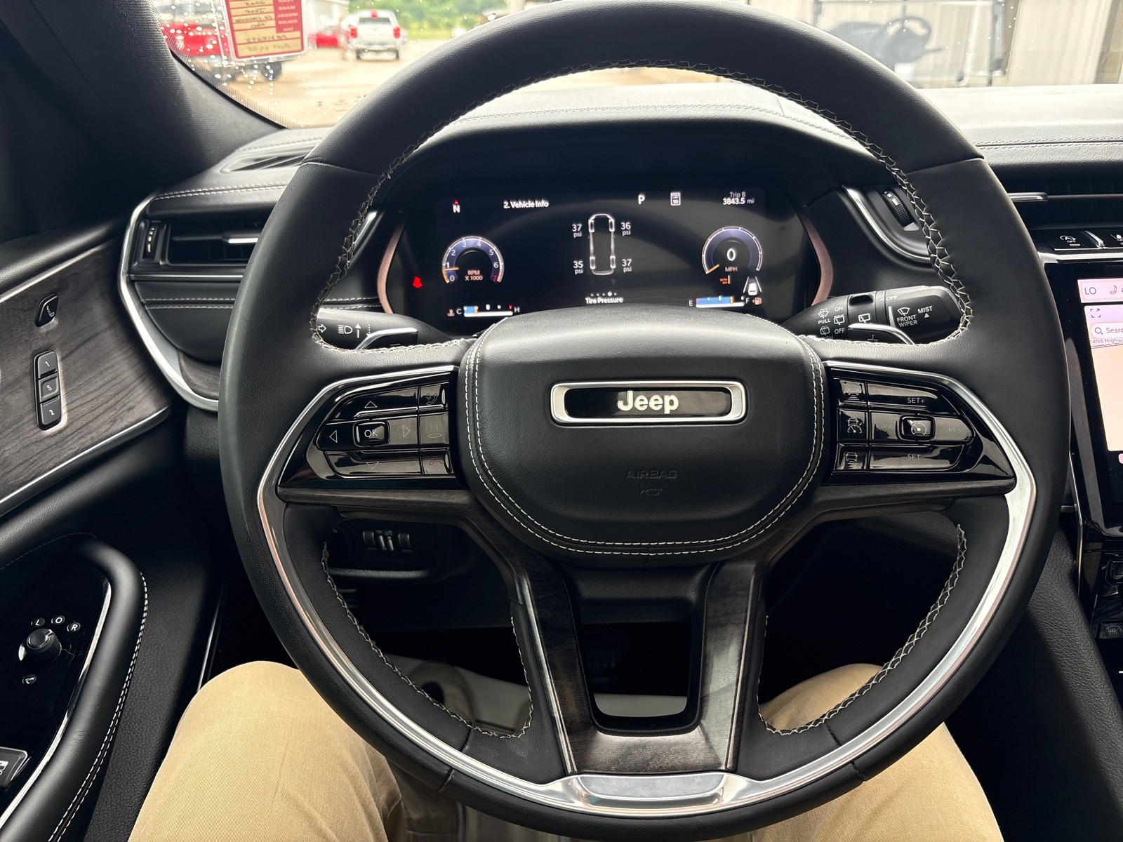 2023 Jeep Grand Cherokee L Overland - Photo 17