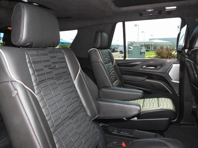 2023 Cadillac Escalade V-Series - Photo 65