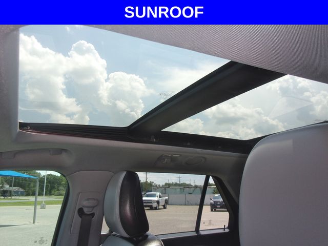 Used 2021 Ford Explorer XLT with VIN 1FMSK8DH2MGA33351 for sale in Junction City, KS