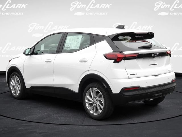 2027 Chevrolet Bolt LT - Photo 16