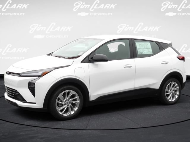 2027 Chevrolet Bolt LT - Photo 18