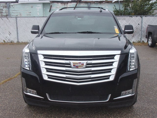 Used 2016 Cadillac Escalade ESV Platinum with VIN 1GYS4KKJ3GR245616 for sale in Junction City, KS