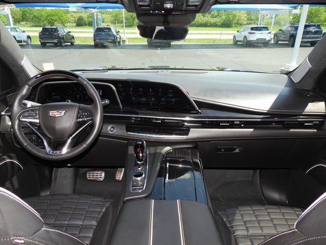 2023 Cadillac Escalade V-Series - Photo 47