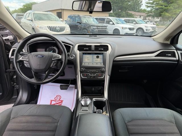 Used 2018 Ford Fusion SE with VIN 3FA6P0HD1JR185552 for sale in Winamac, IN