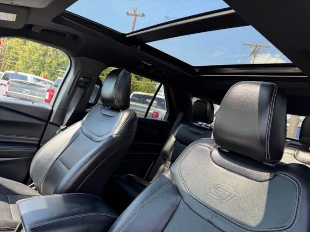 Used 2024 Ford Explorer ST SUV