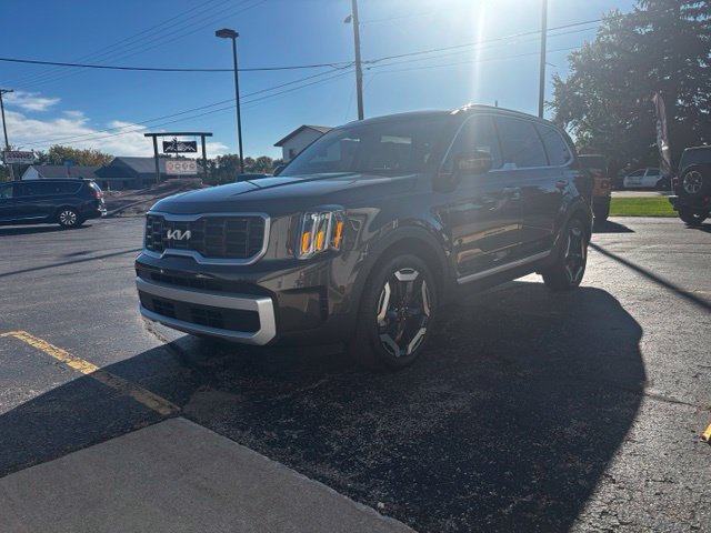 Used 2025 Kia Telluride S SUV
