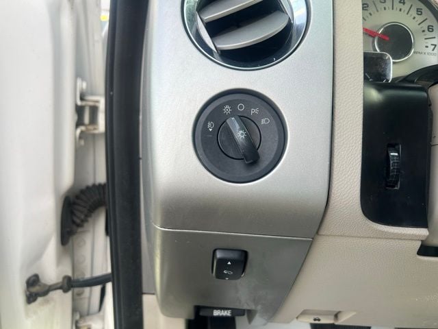 2012 Ford Expedition Limited - Photo 26