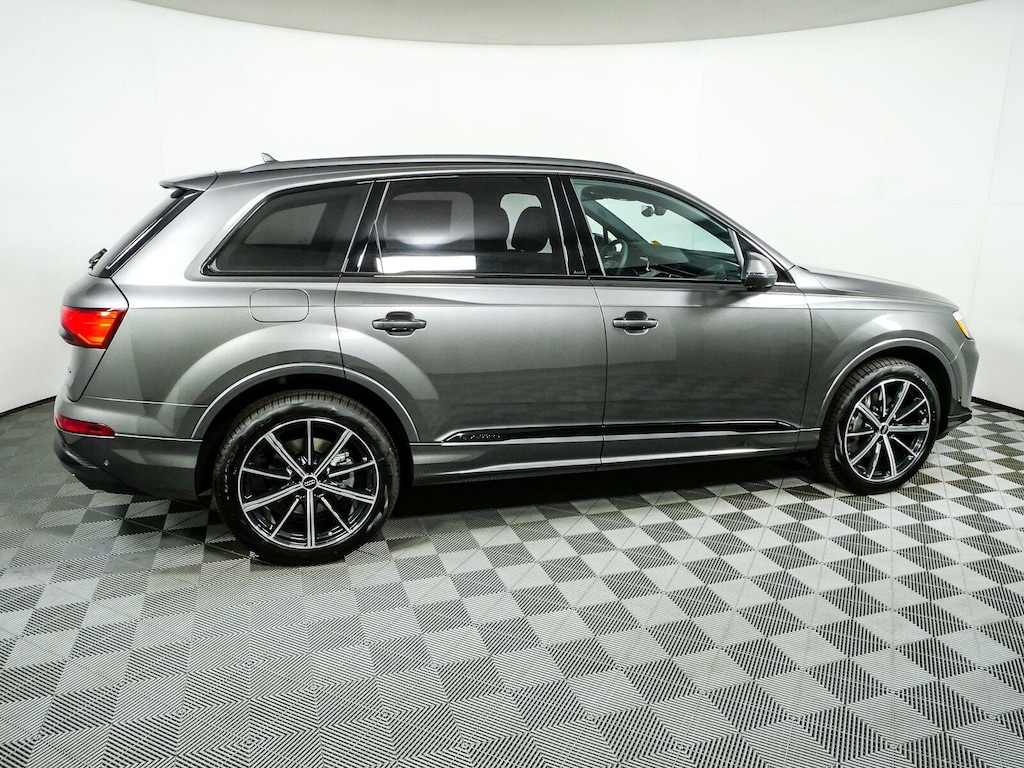 New 2026 Audi Q7 SUV