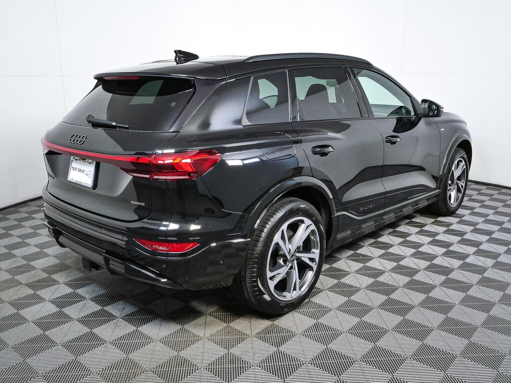 New 2027 Audi Q6 e-tron SUV