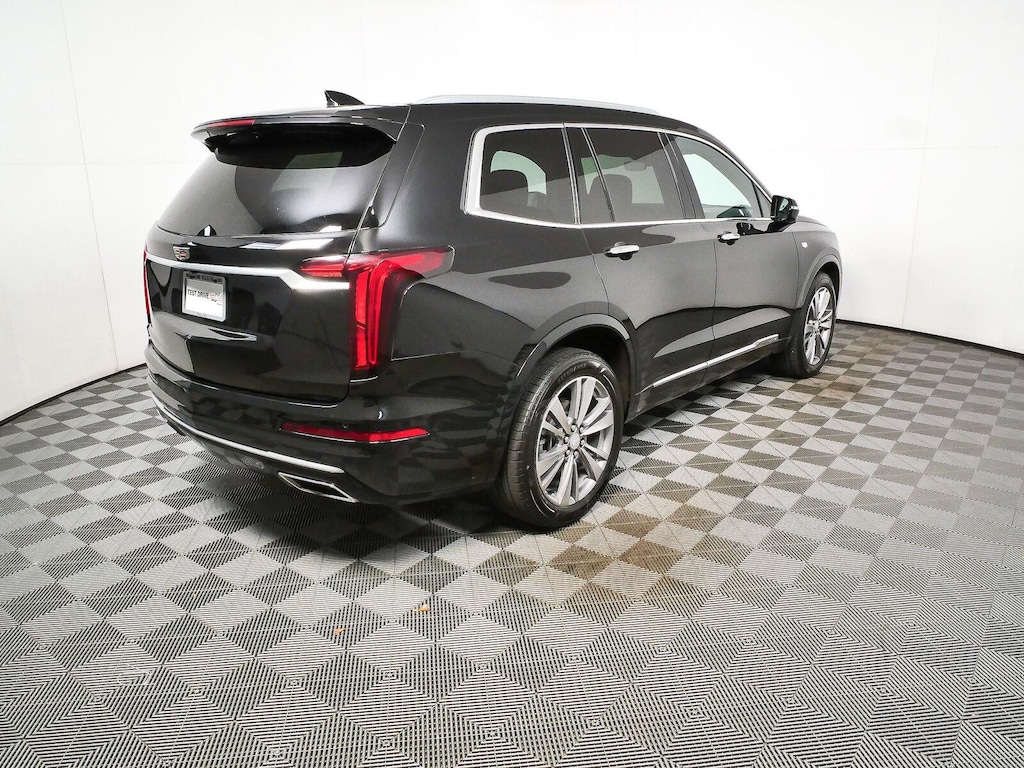 Used 2022 Cadillac XT6 Premium Luxury SUV