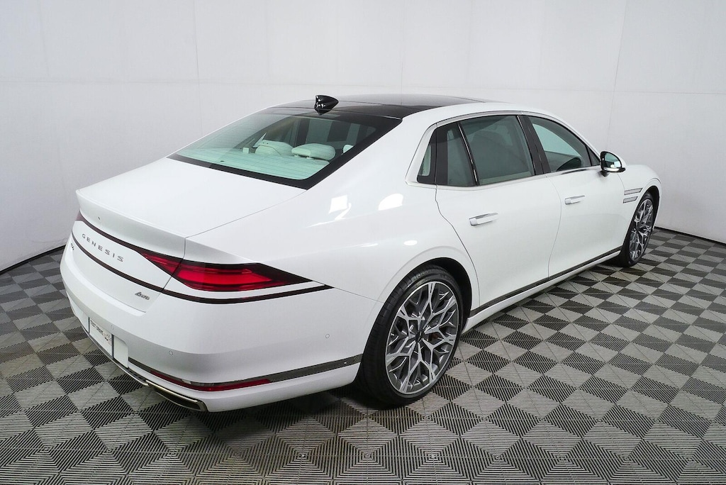 Used 2025 Genesis G90 3.5T e-SC Sedan