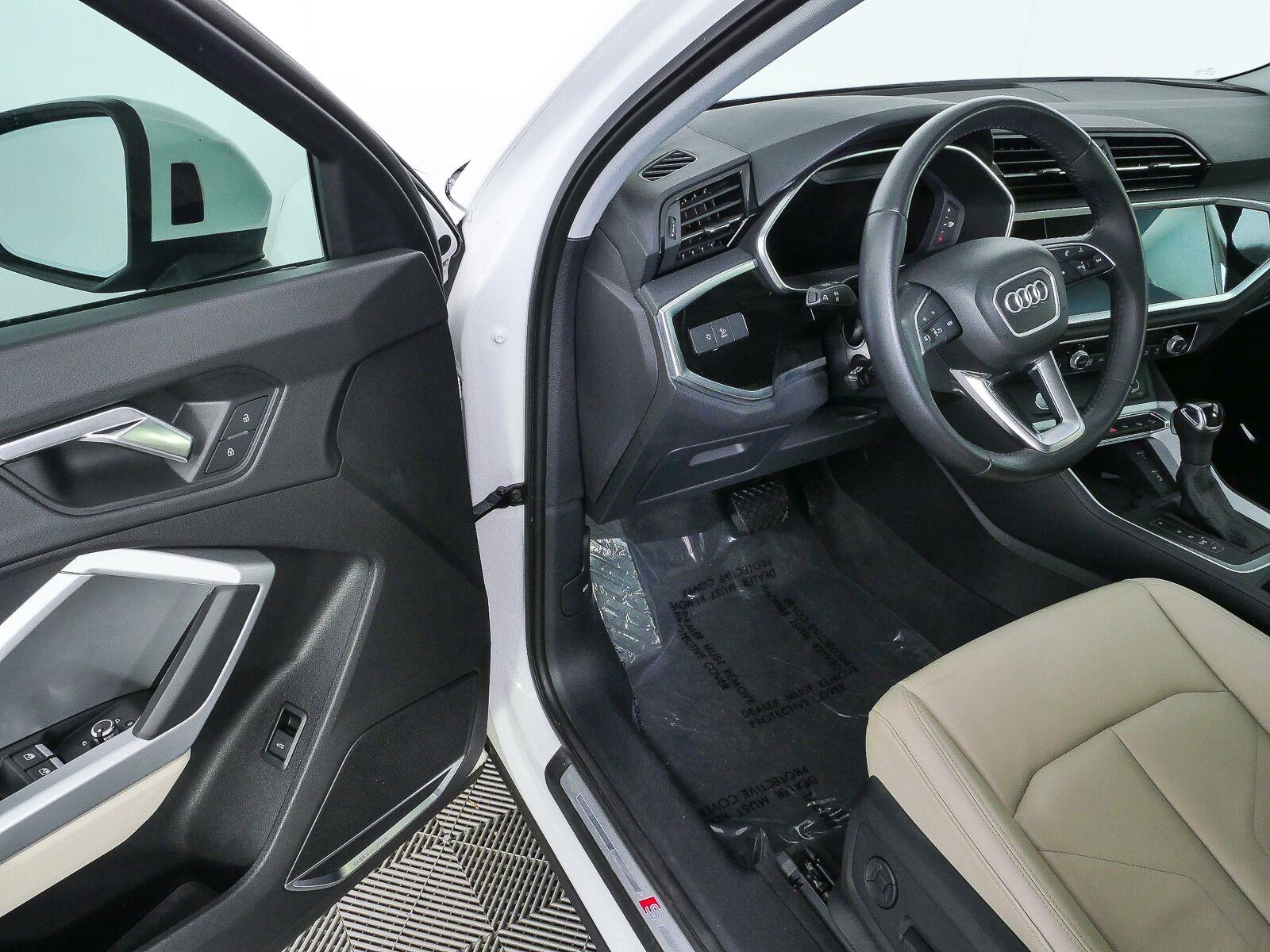 2020 Audi Q3 S Line Prestige - Photo 8