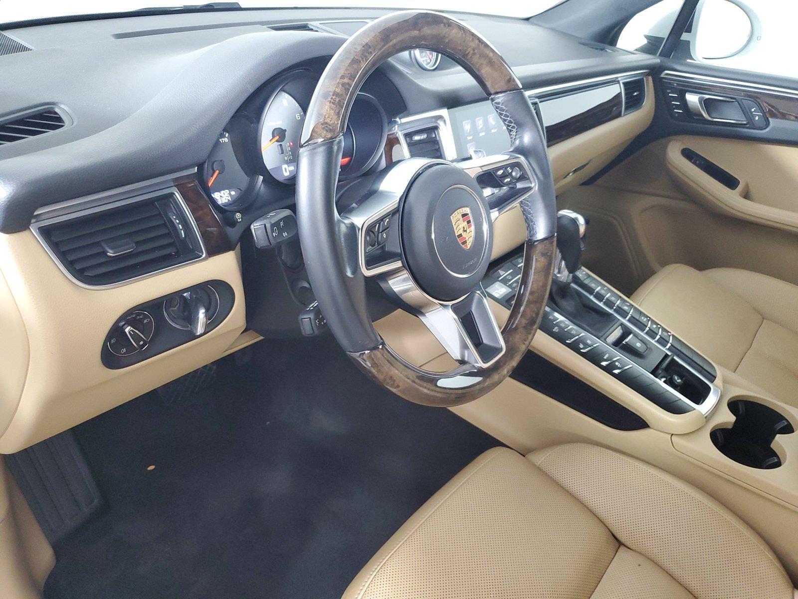 2017 Porsche Macan S - Photo 23