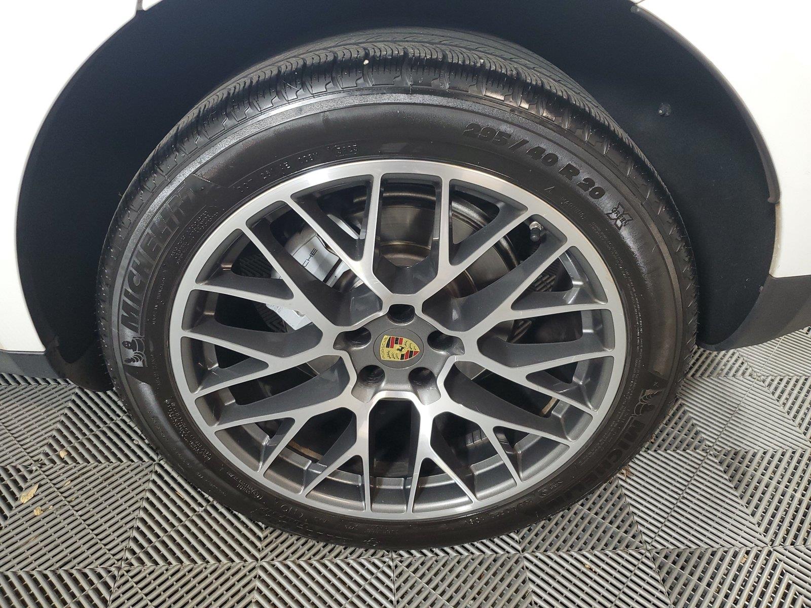 2017 Porsche Macan S - Photo 10