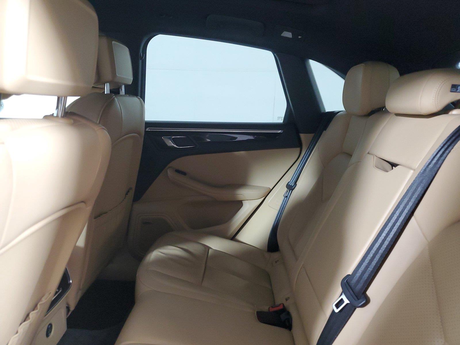 2017 Porsche Macan S - Photo 11