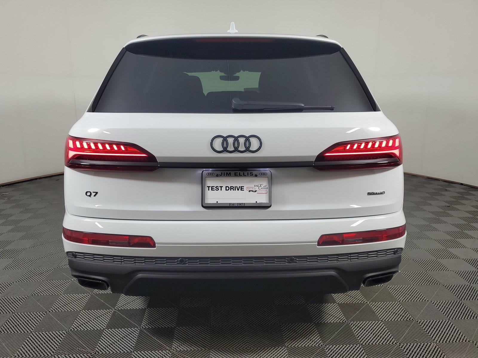 New 2026 Audi Q7 SUV