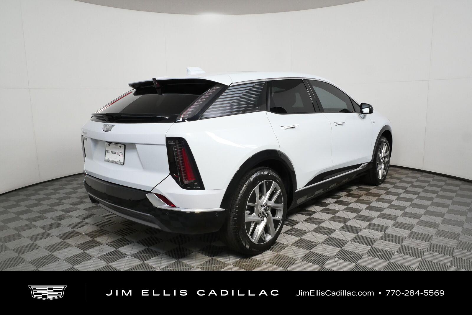 New 2027 CADILLAC OPTIQ Premium Luxury SUV