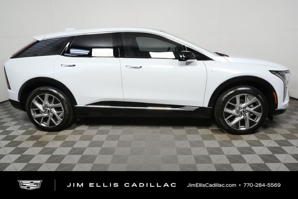 New 2027 CADILLAC OPTIQ Luxury SUV