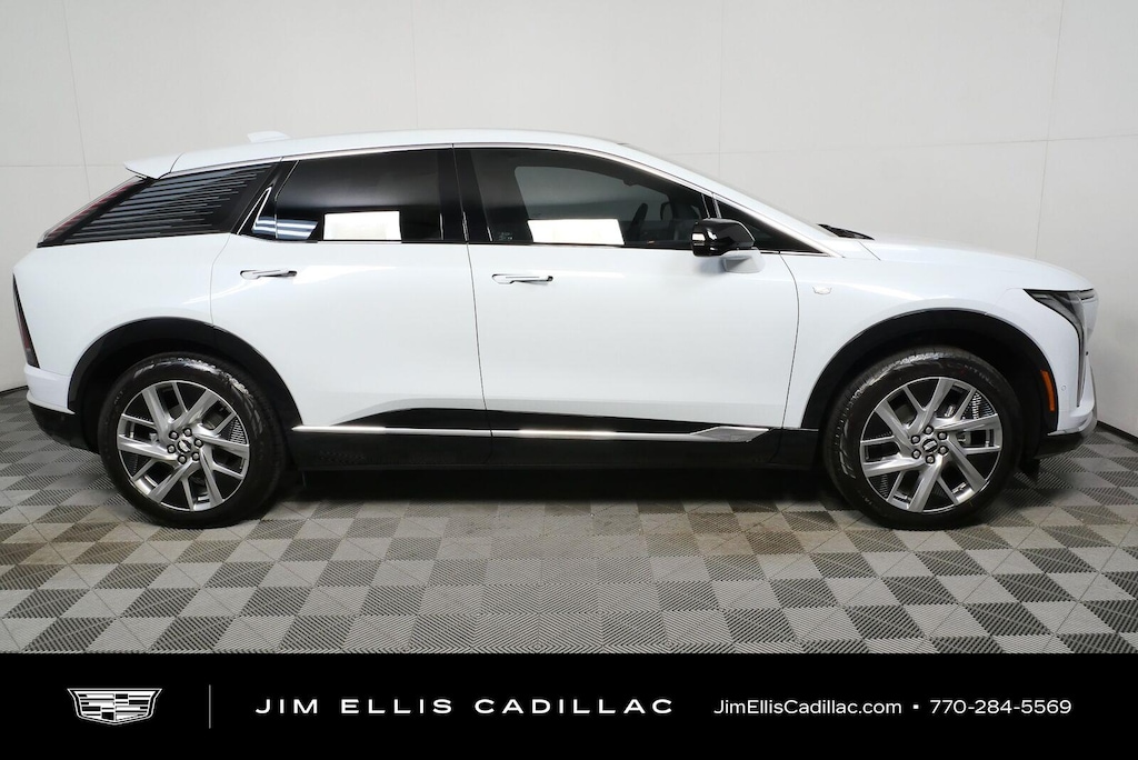 New 2027 CADILLAC OPTIQ Premium Luxury SUV