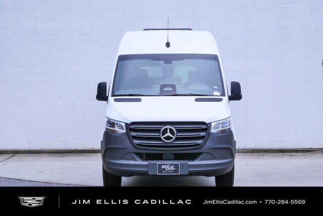 2025 Mercedes-Benz Sprinter Passenger Van Base