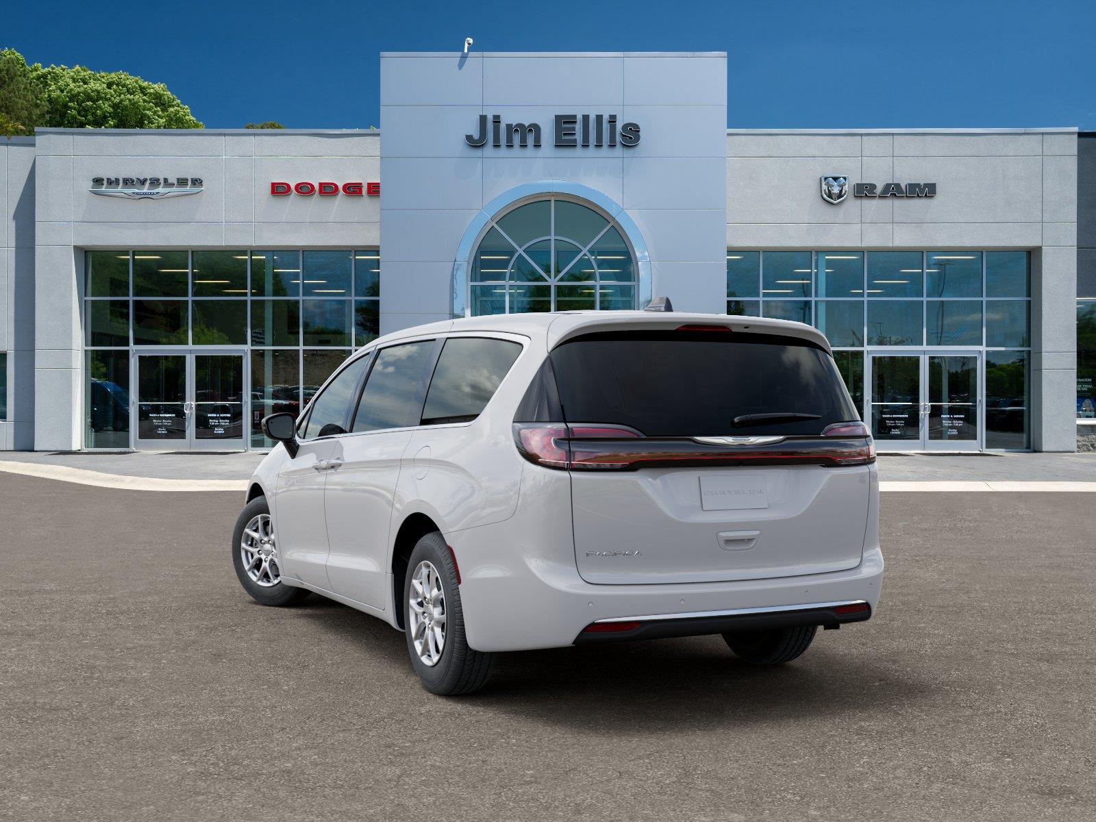 New 2026 Chrysler Pacifica Select Van