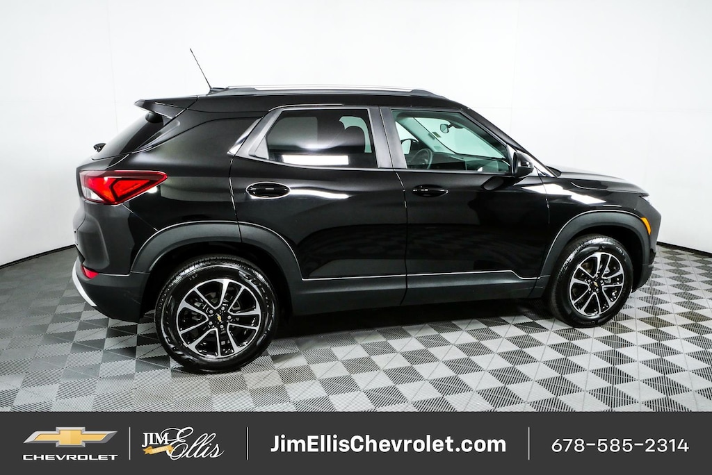 Used 2025 Chevrolet Trailblazer LT SUV