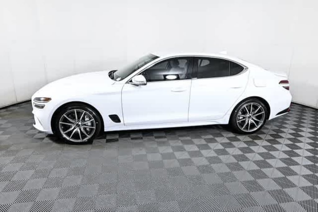 Used 2025 Genesis G70 2.5T Sedan