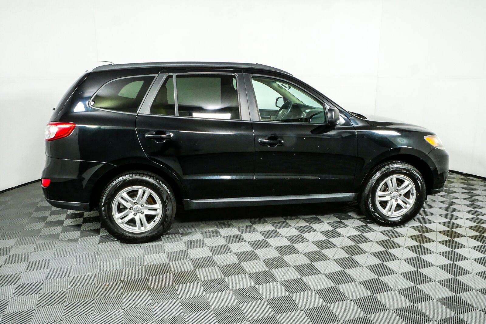 Used 2011 Hyundai Santa Fe GLS SUV