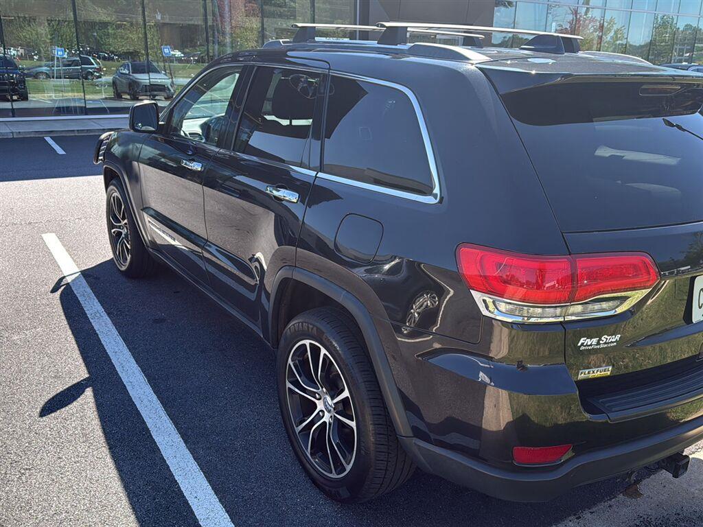 Used 2015 Jeep Grand Cherokee Laredo SUV