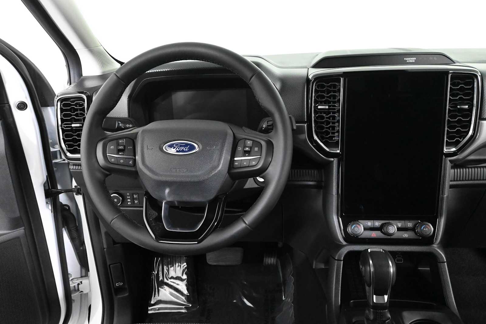 Used 2024 Ford Ranger XLT SuperCrew