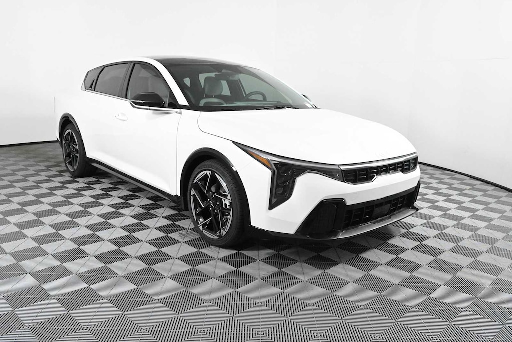 New 2026 Kia K4 GT-Line Sedan