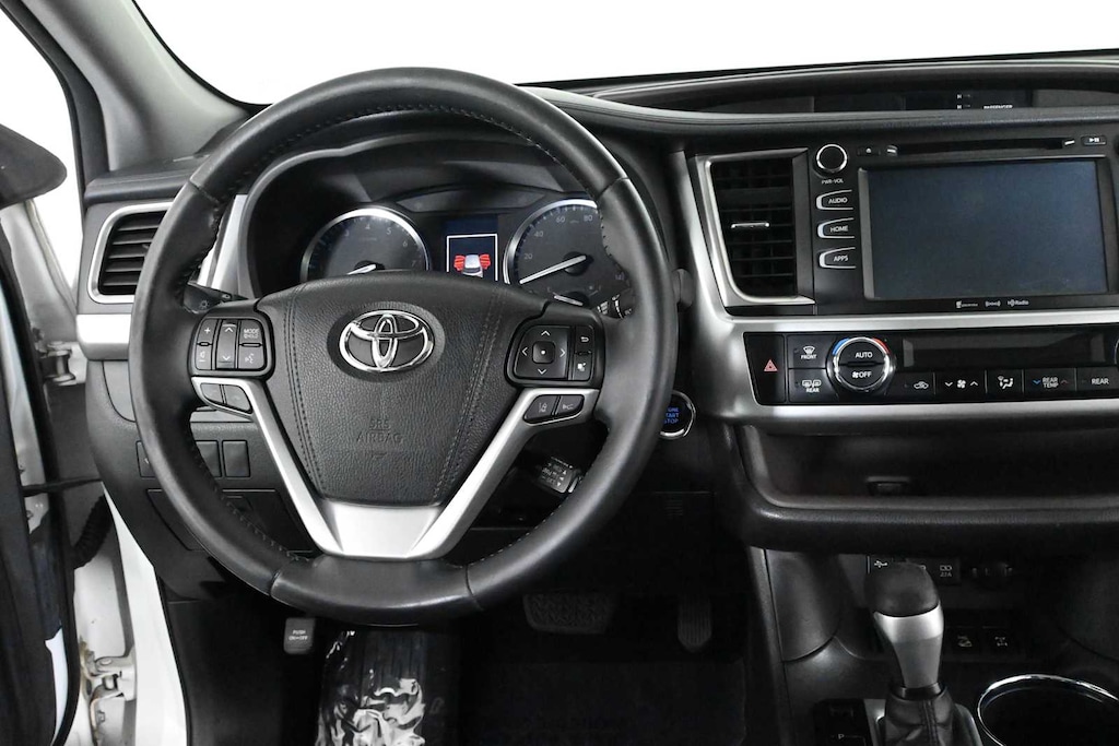 Used 2017 Toyota Highlander XLE SUV