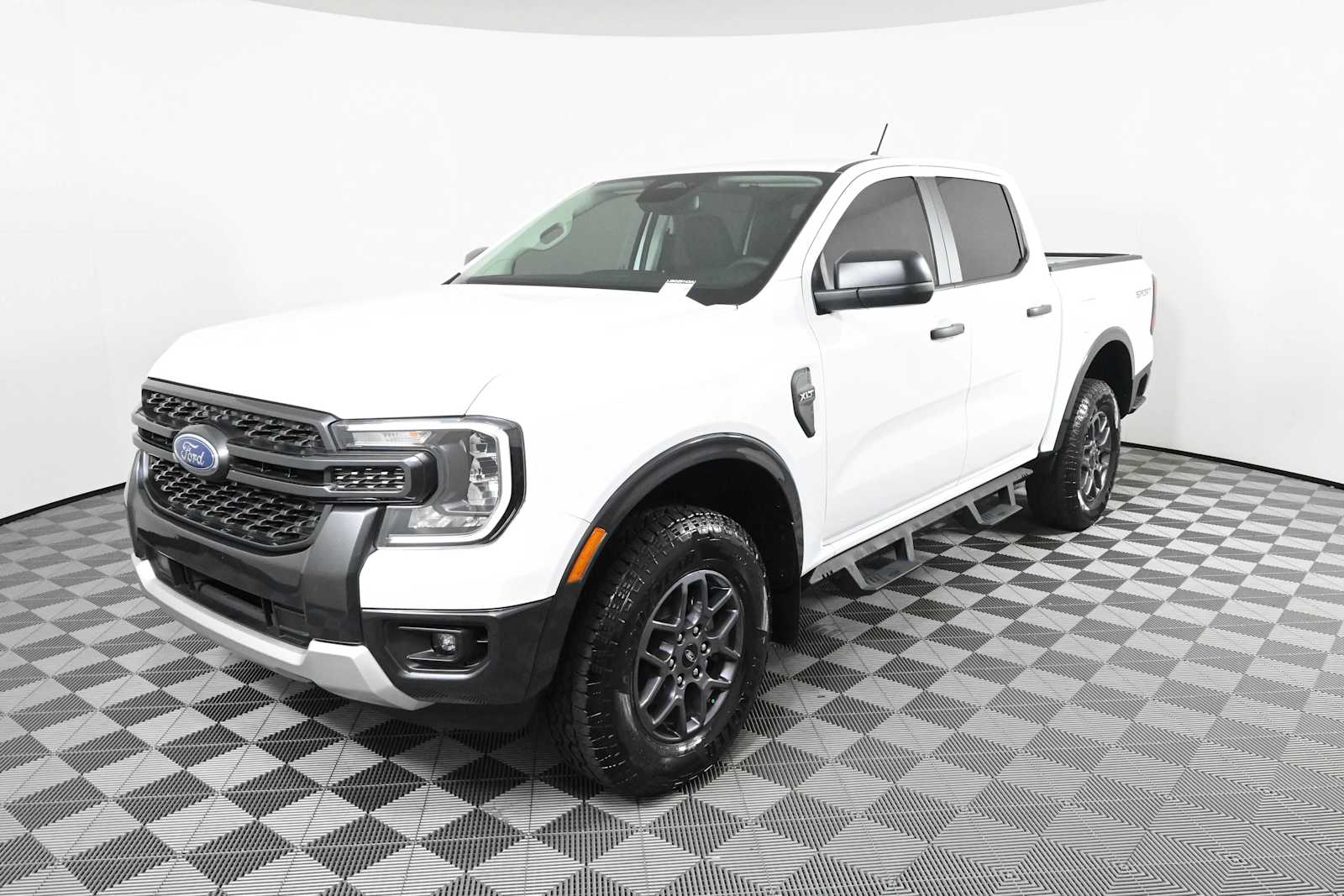 Used 2024 Ford Ranger XLT SuperCrew