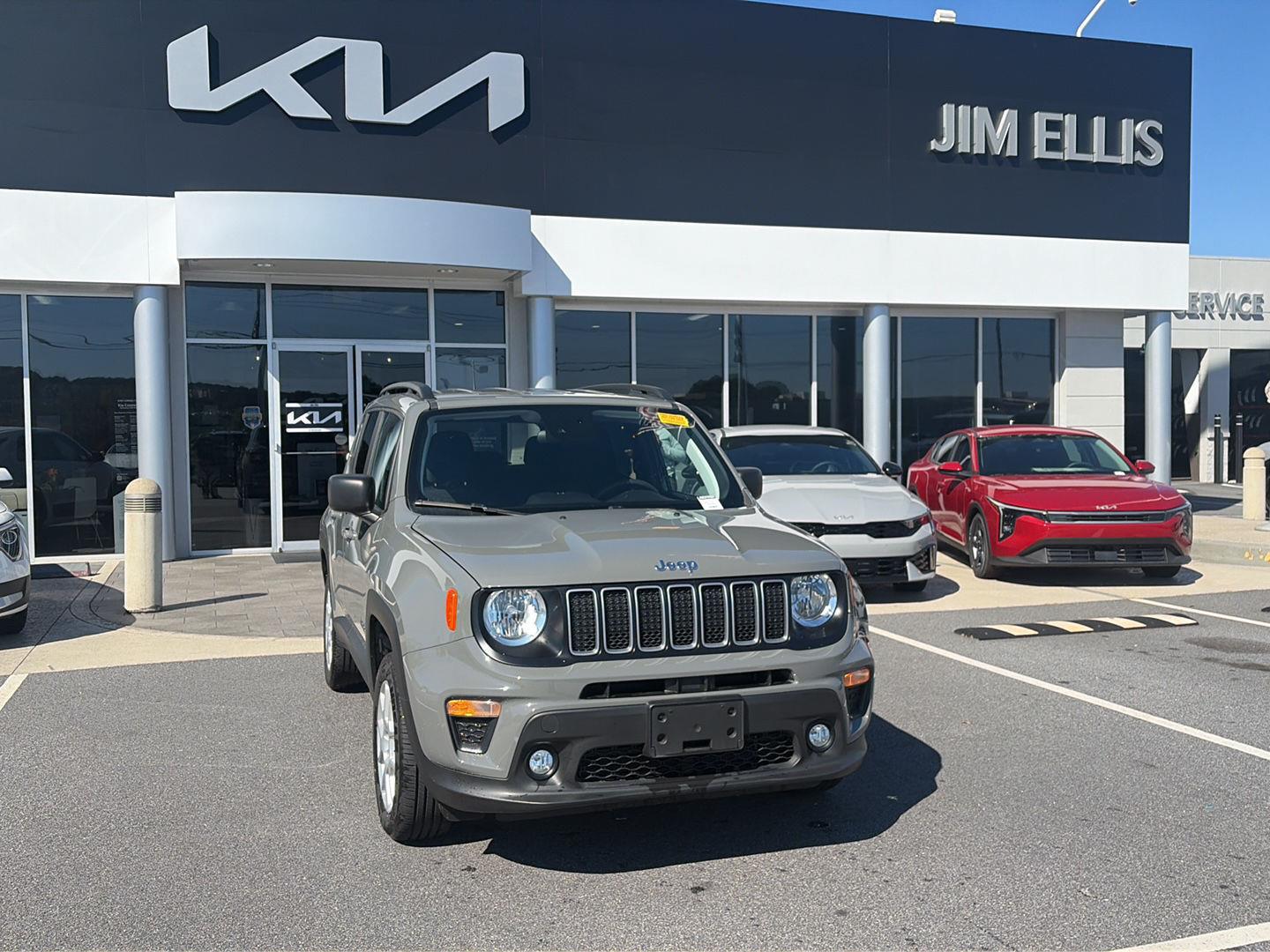 Used 2022 Jeep Renegade Latitude SUV