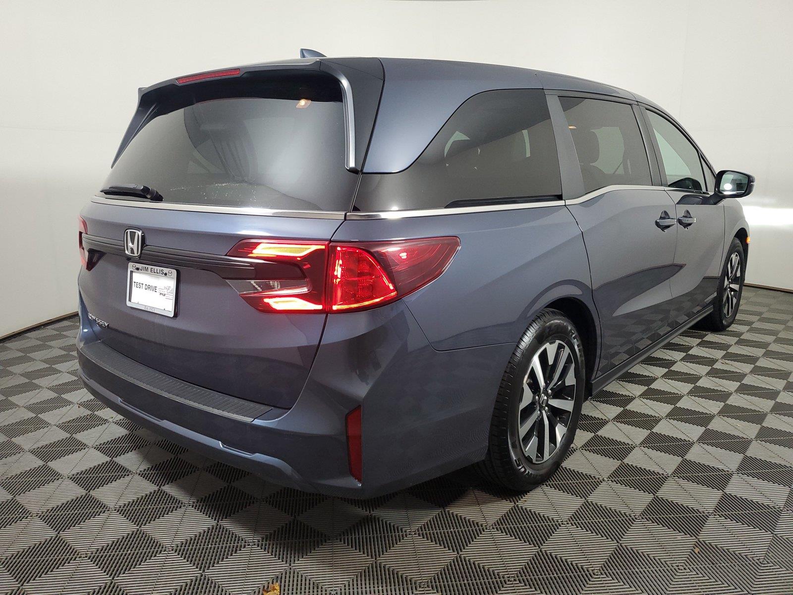 Used 2025 Honda Odyssey EX-L Minivan/Van