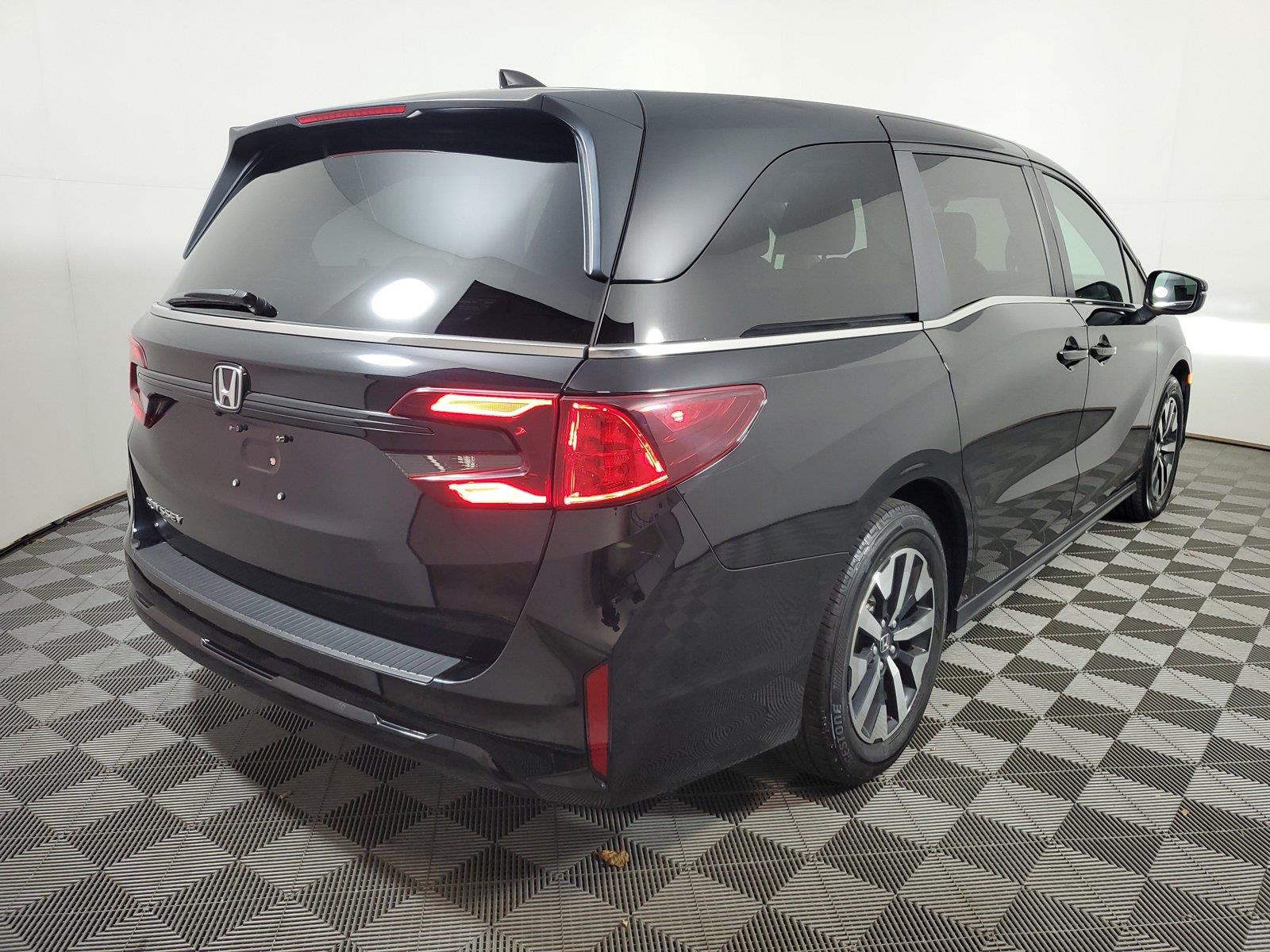 Used 2025 Honda Odyssey EX-L Minivan/Van