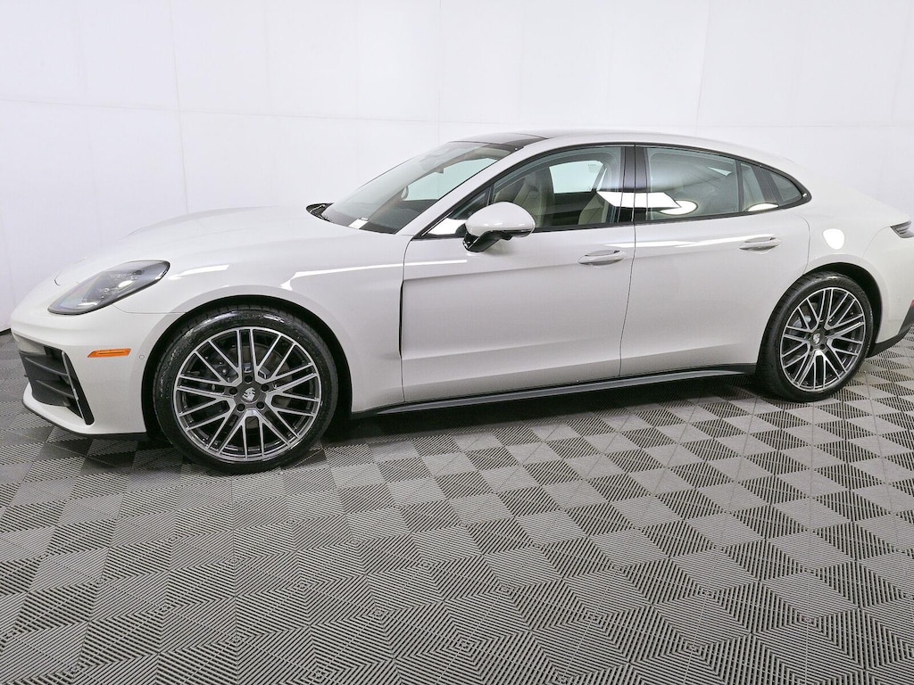 New 2026 Porsche Panamera 4 Hatchback